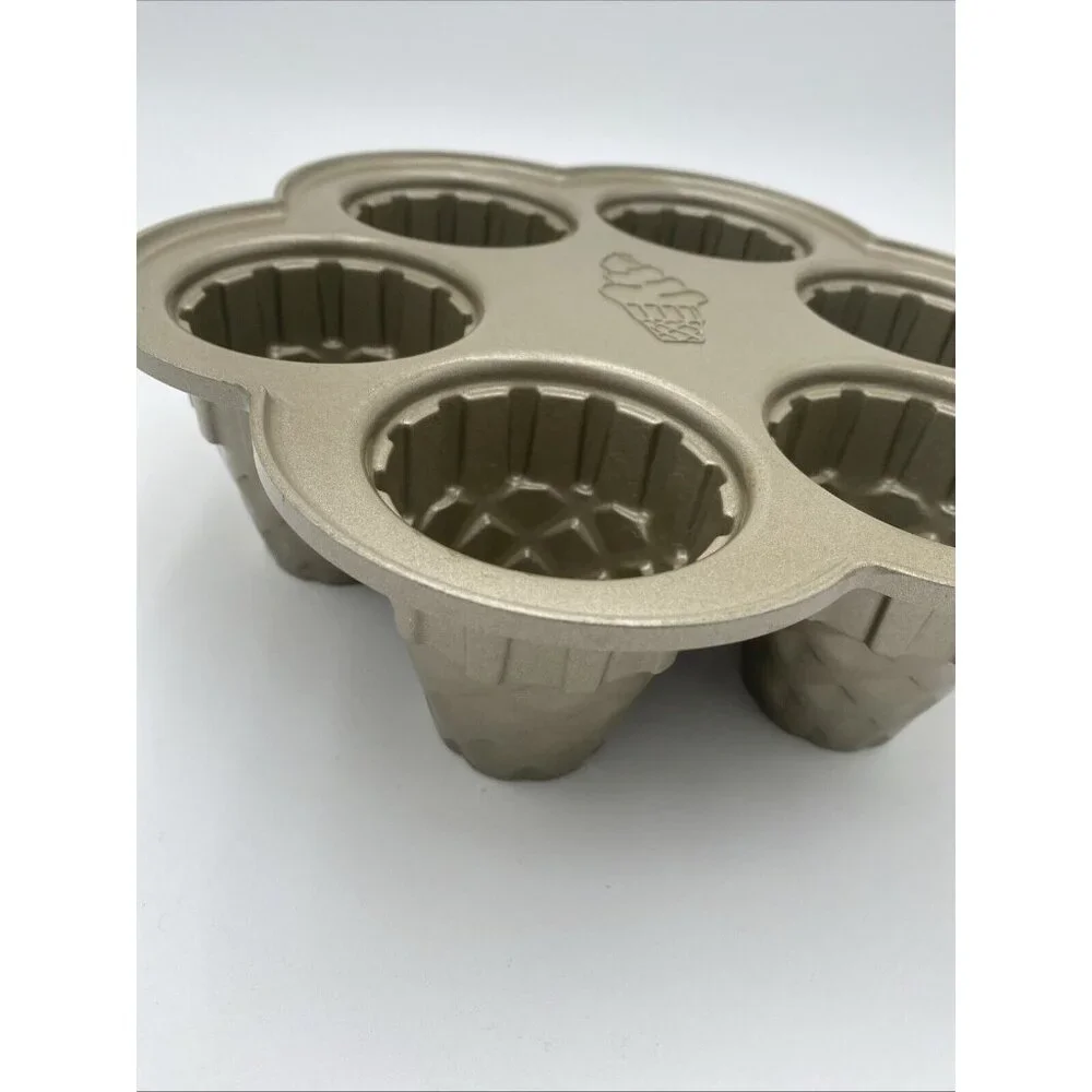 Nordic Ware Ice Cream Cone Cupcake Pan Gold Tone 6 Cup Cakes